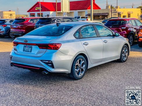 Used 2020 Kia Forte LXS image 7