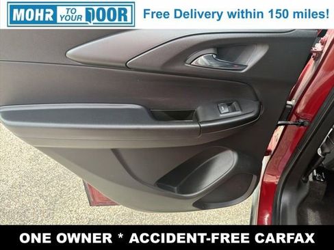 Used 2023 Chevrolet TrailBlazer RS w/ Sun and Liftgate Package FWD image 31