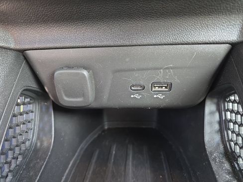 Used 2025 Chevrolet TrailBlazer LT FWD image 22