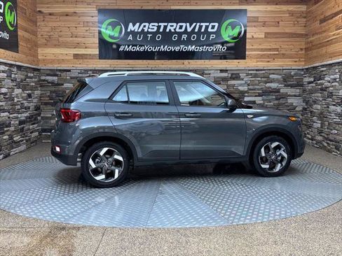 New 2026 Hyundai Venue SEL image 9