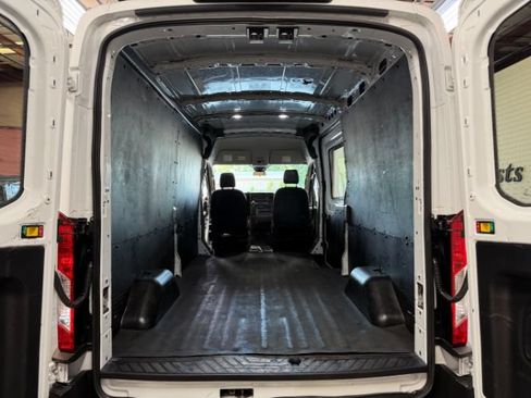 Used 2024 Ford Transit 250 148 Medium Roof w/ Load Area Protection Package RWD image 26