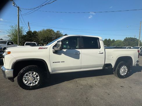 Used 2021 Chevrolet Silverado 2500 LT w/ Z71 Off-Road Package image 7