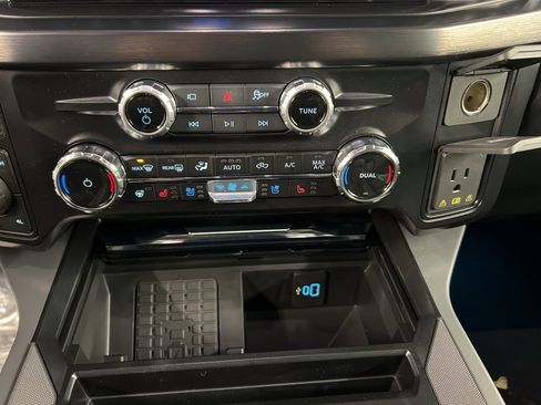 New 2026 Ford F250 Lariat w/ Black Appearance Package image 14