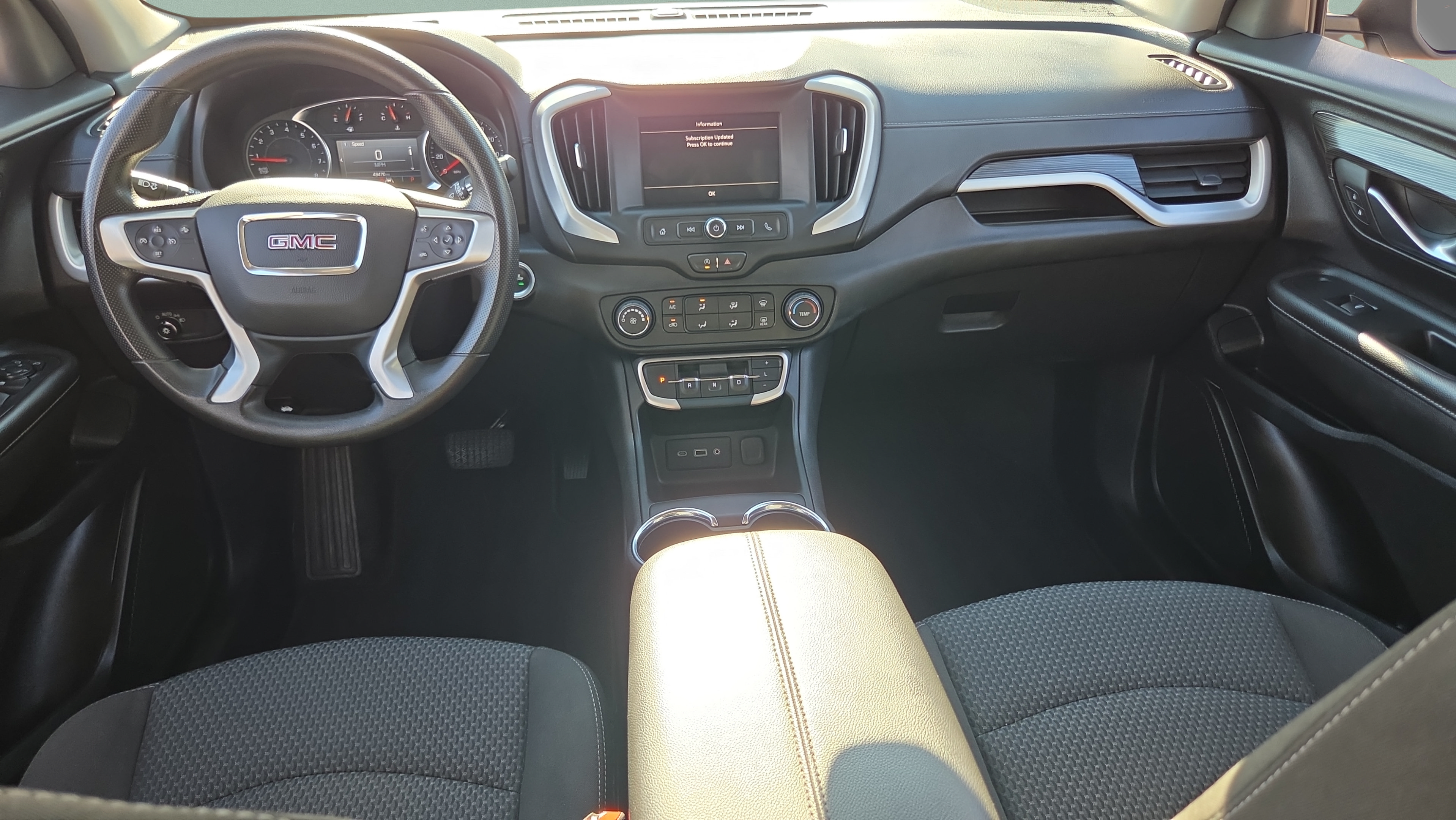 Used 2024 GMC Terrain SLE FWD image 12