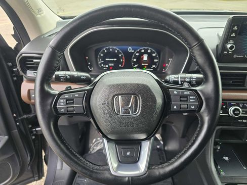 Used 2025 Honda Pilot Elite image 27