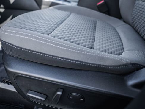 Used 2021 Ford Escape SE image 34