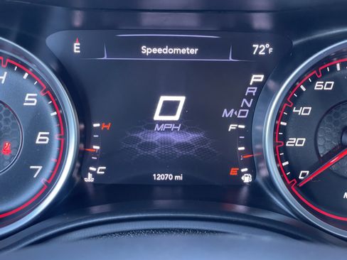 Used 2022 Dodge Charger R/T w/ Plus Group image 33