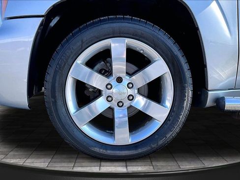 Used 2008 Chevrolet TrailBlazer SS w/ Sun And 6-Disc Cd Package image 9