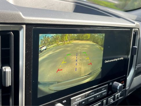 Used 2025 Nissan Frontier SV RWD image 11