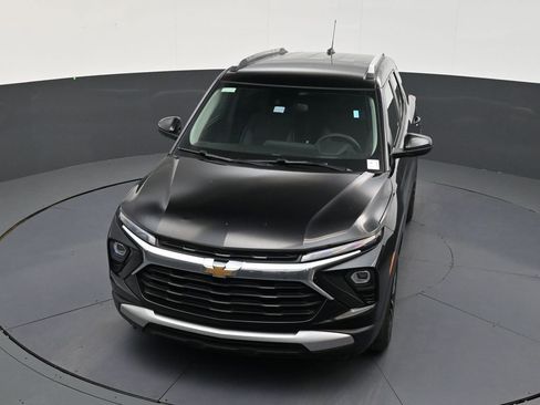 Used 2025 Chevrolet TrailBlazer LT w/ Driver Confidence Package FWD image 19