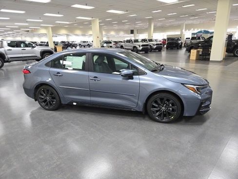 New 2026 Toyota Corolla SE image 6