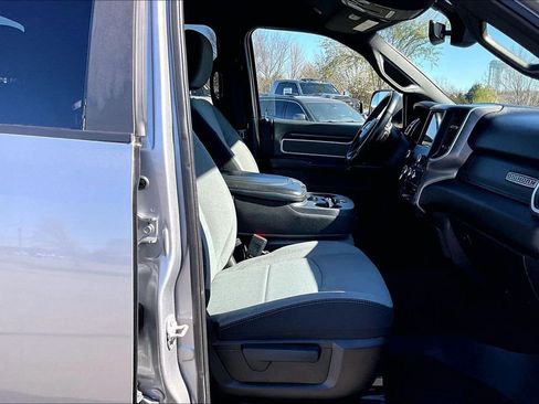 Used 2021 RAM 2500 Big Horn w/ Level 1 Equipment Group image 7