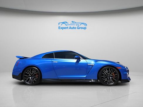 Used 2024 Nissan GT-R w/ Floor Mat Package AWD/4WD image 48