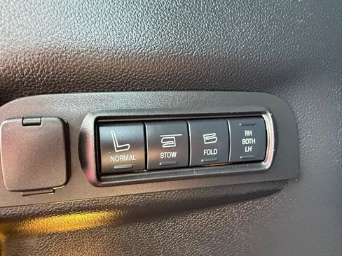 Used 2017 Ford Explorer Limited FWD image 19