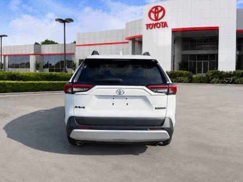 Used 2023 Toyota RAV4 Adventure w/ Convenience Package AWD/4WD image 6