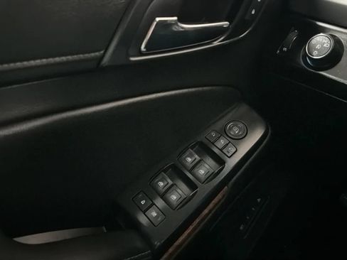 Used 2017 Chevrolet Suburban Premier w/ Max Trailering Package RWD image 16
