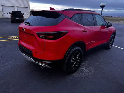 Used 2024 Chevrolet Blazer LT w/ Convenience Package image 2