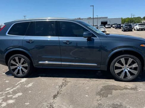 Used 2025 Volvo XC90 B6 Ultra AWD/4WD image 5