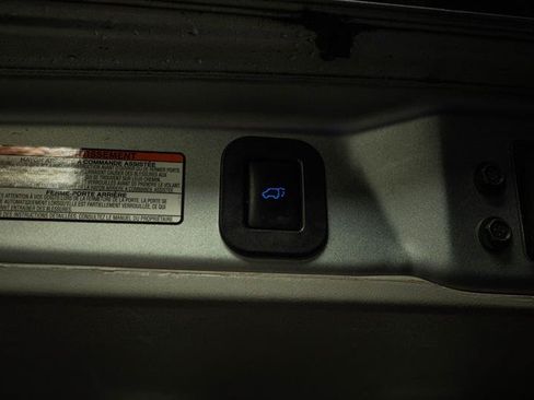 Used 2020 Toyota Sienna Limited Premium w/ Carpet Mat Package AWD/4WD image 8