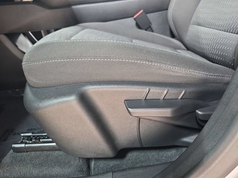 Used 2025 Chevrolet Equinox LT w/ Safety and Technology Package AWD/4WD image 27