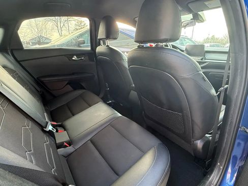 Used 2021 Kia Forte GT-Line image 11