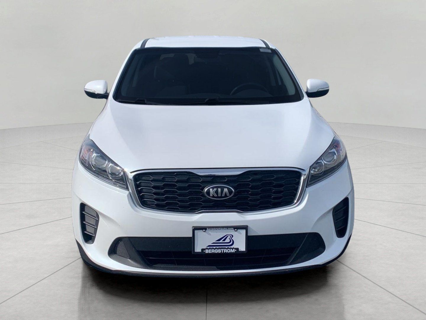 Used 2019 Kia Sorento FWD V6 image 3