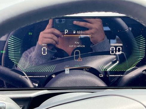 New 2026 Kia Sportage LX FWD image 12