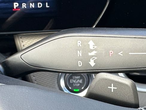 New 2026 Chevrolet Equinox LT w/ Convenience Package II image 18