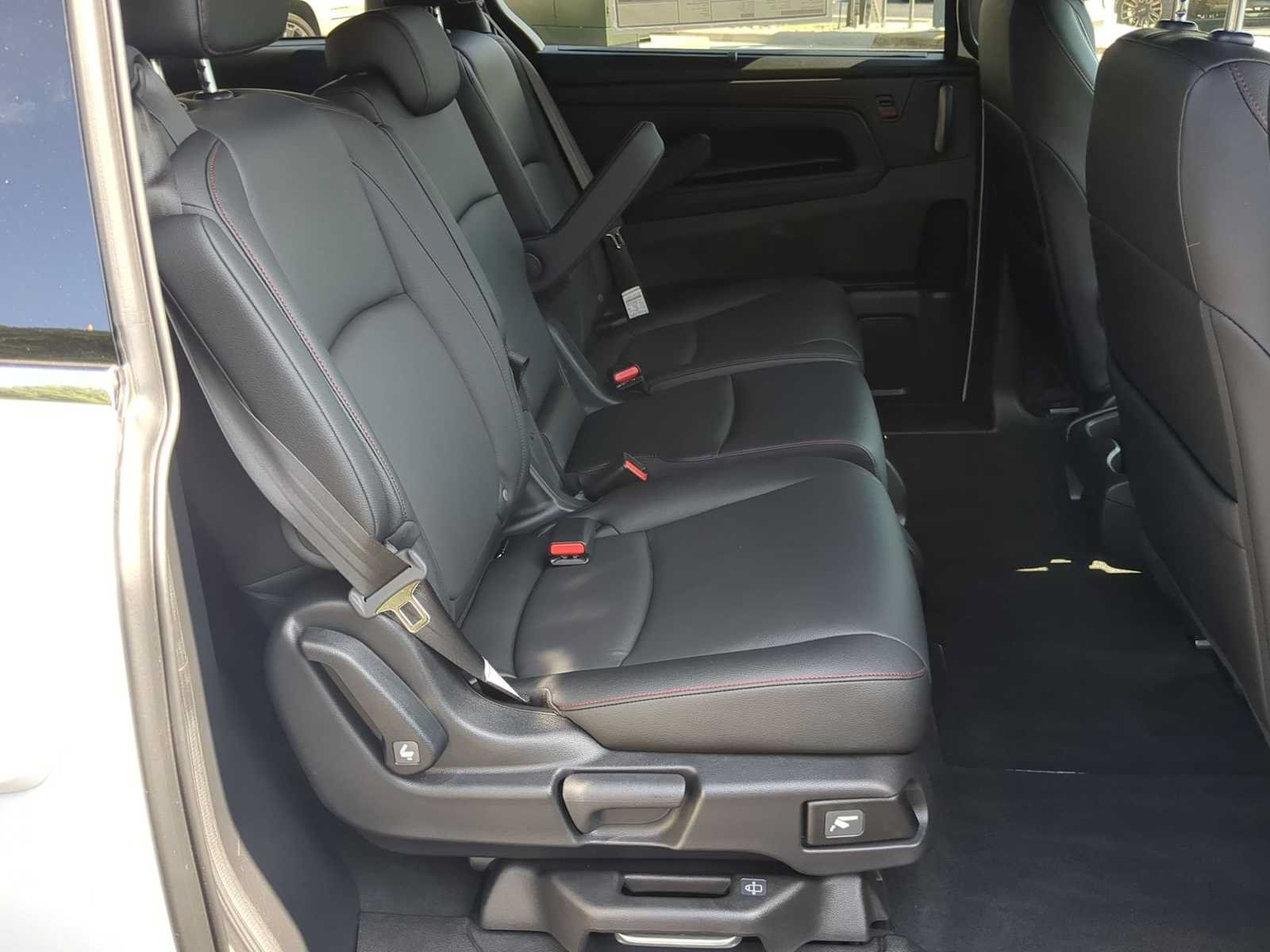 New 2026 Honda Odyssey Sport-L image 28