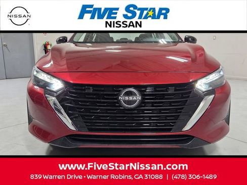 Used 2024 Nissan Sentra SR FWD image 2