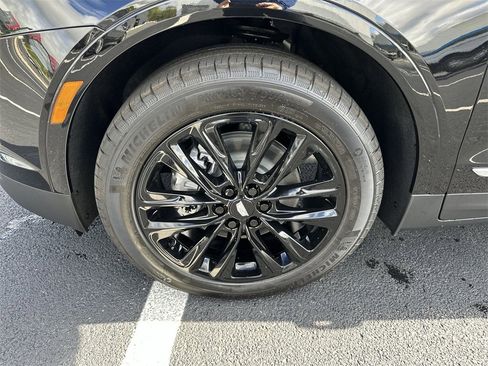 New 2025 Cadillac XT5 Premium Luxury image 10