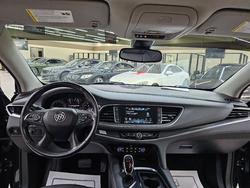 Used 2018 Buick Enclave Premium w/ Experience Buick Package FWD image 29