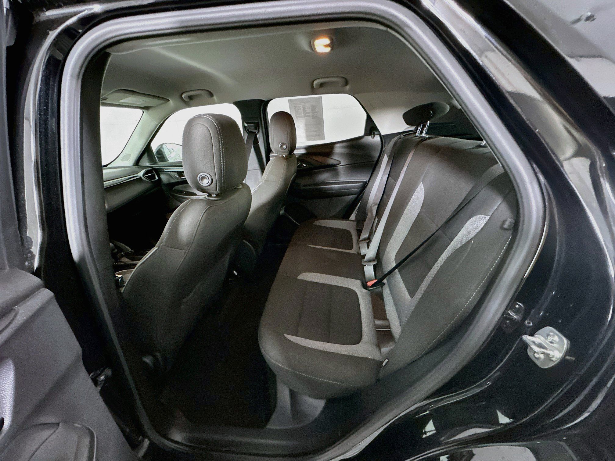 Used 2025 Chevrolet TrailBlazer LT FWD image 26