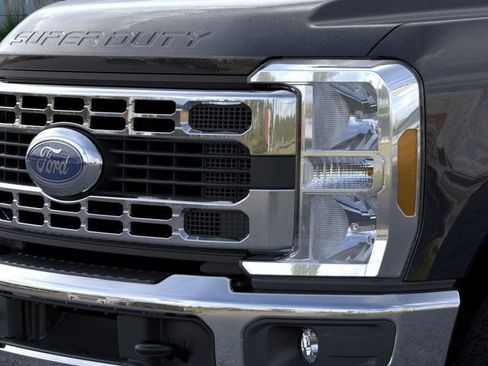 New 2026 Ford F350 XL w/ XL Chrome Package image 19
