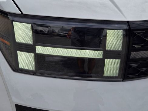 Used 2024 Hyundai Santa Fe Calligraphy FWD image 4
