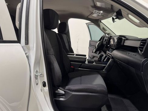 Used 2024 Toyota Tundra SR AWD/4WD image 12