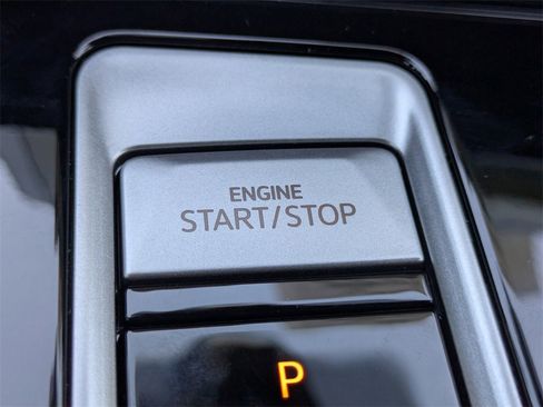 New 2026 Volkswagen Atlas Cross Sport SE image 28