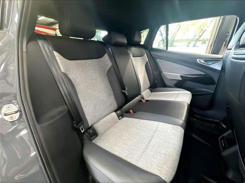 Used 2023 Volkswagen ID.4 Pro RWD image 28