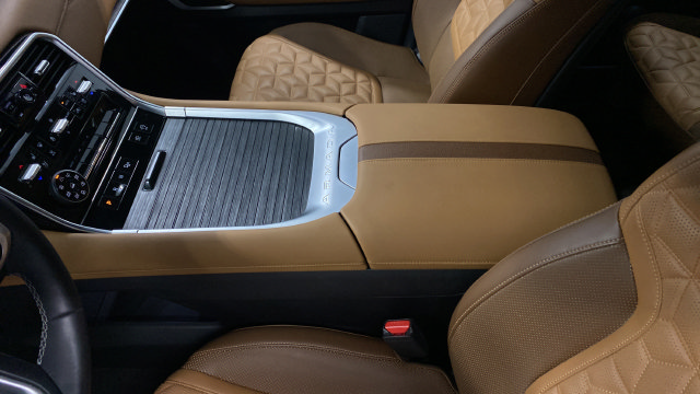 Used 2025 Nissan Armada Platinum Reserve AWD/4WD image 19