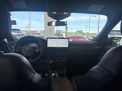 Used 2023 Ford Escape ST-Line w/ Tech Pack #1 AWD/4WD image 17