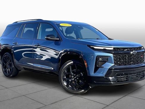 Certified 2024 Chevrolet Traverse RS w/ LPO, Floor Liner Package image 2