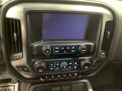 Used 2019 Chevrolet Silverado 2500 LTZ w/ Duramax Plus Package AWD/4WD image 17