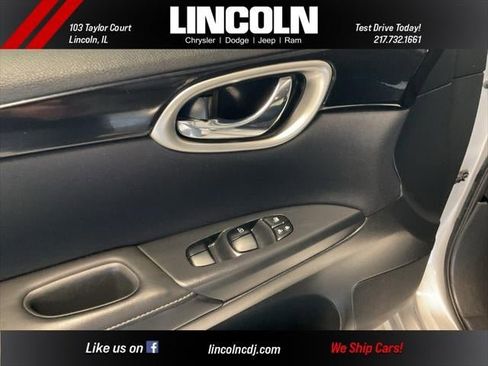 Used 2017 Nissan Sentra SV image 9