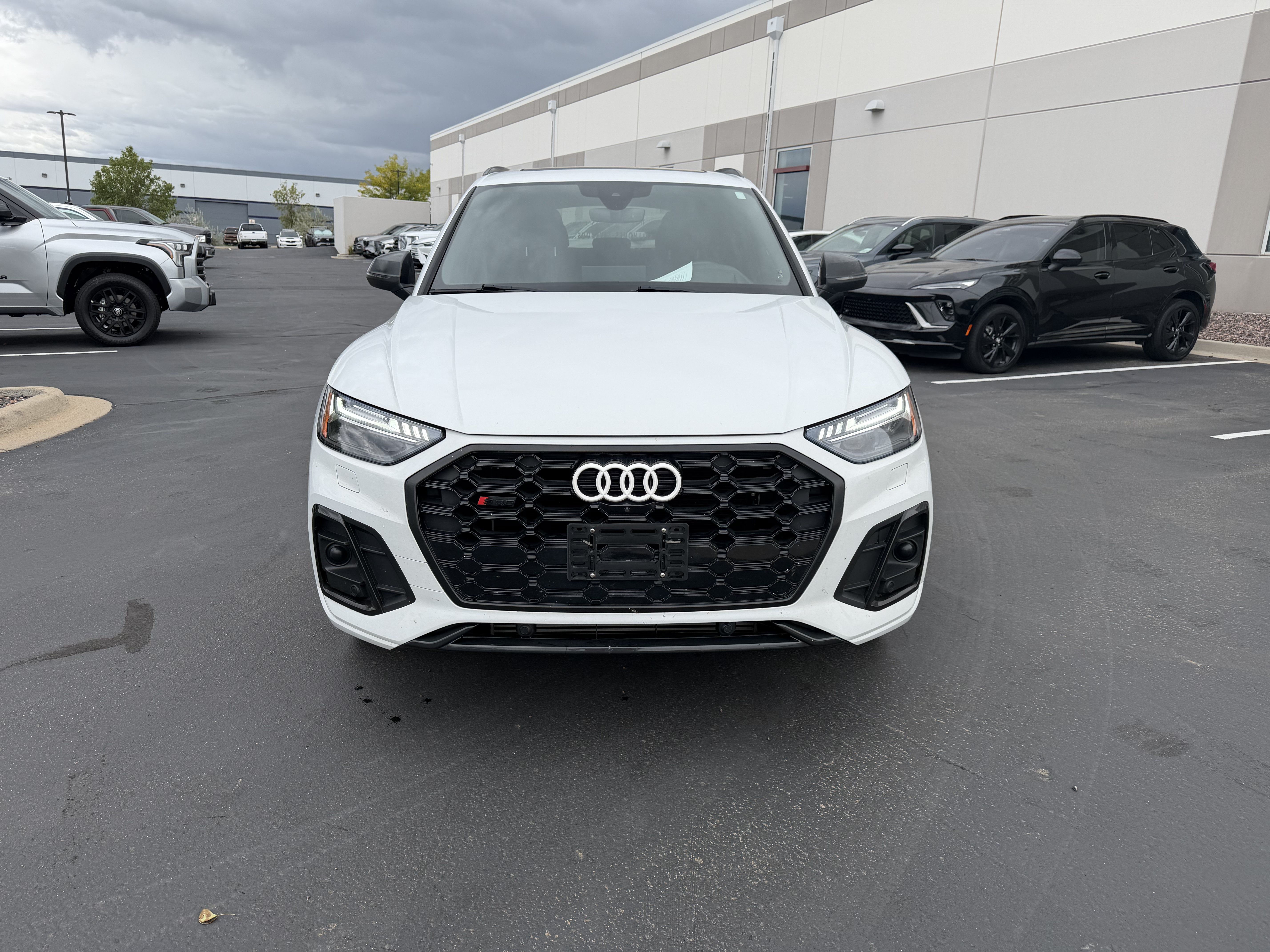 Used 2021 Audi SQ5 Prestige w/ Prestige Package AWD/4WD image 2