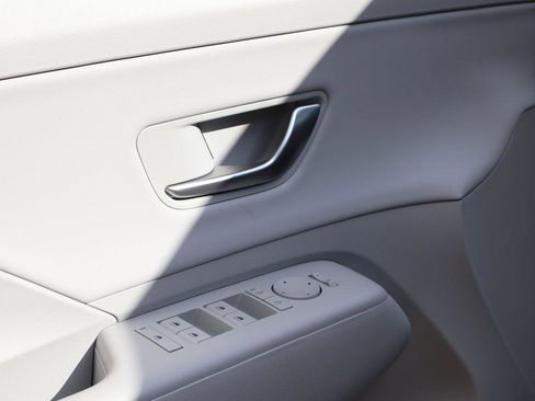 New 2026 Hyundai Kona SEL Premium image 22