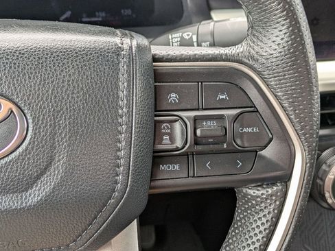 Used 2024 Toyota Tacoma TRD Off-Road image 18