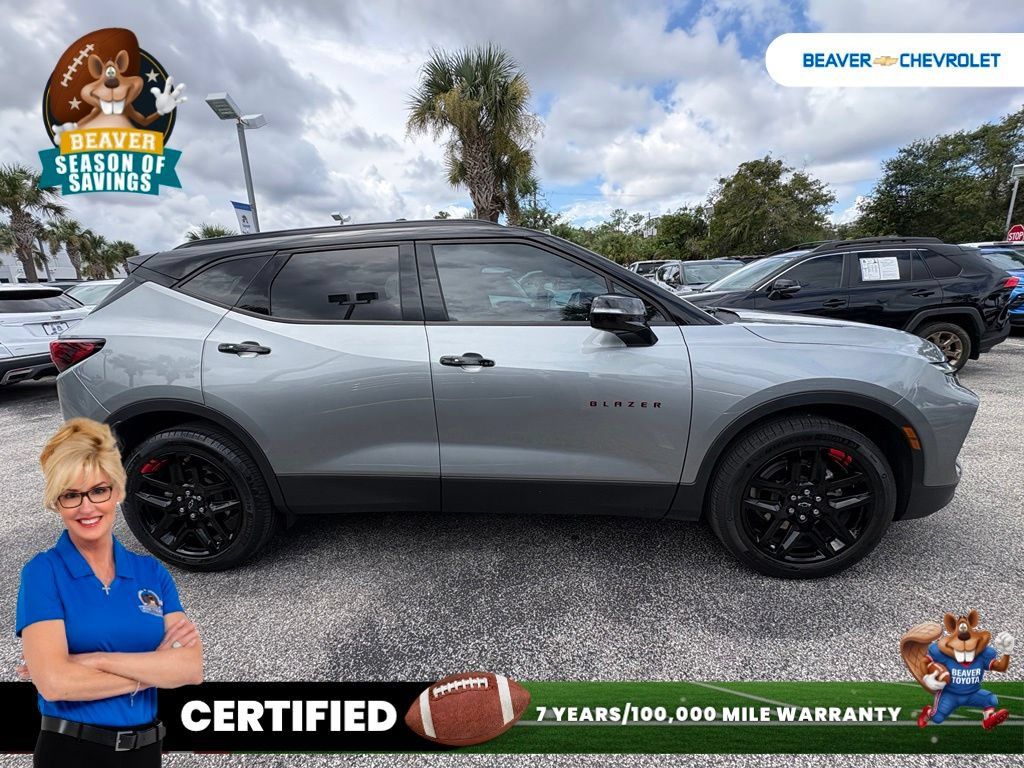 Used 2023 Chevrolet Blazer LT w/ Sound & Technology Package FWD image 8
