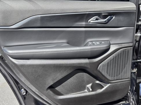 New 2026 Jeep Grand Cherokee L 2WD image 24