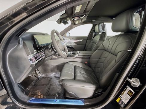 New 2026 BMW i7 xDrive60 image 22