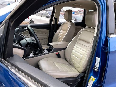 Used 2019 Ford Escape SEL image 7